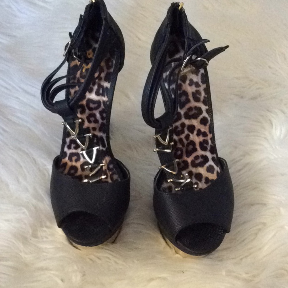2Bbebe size 8 heels